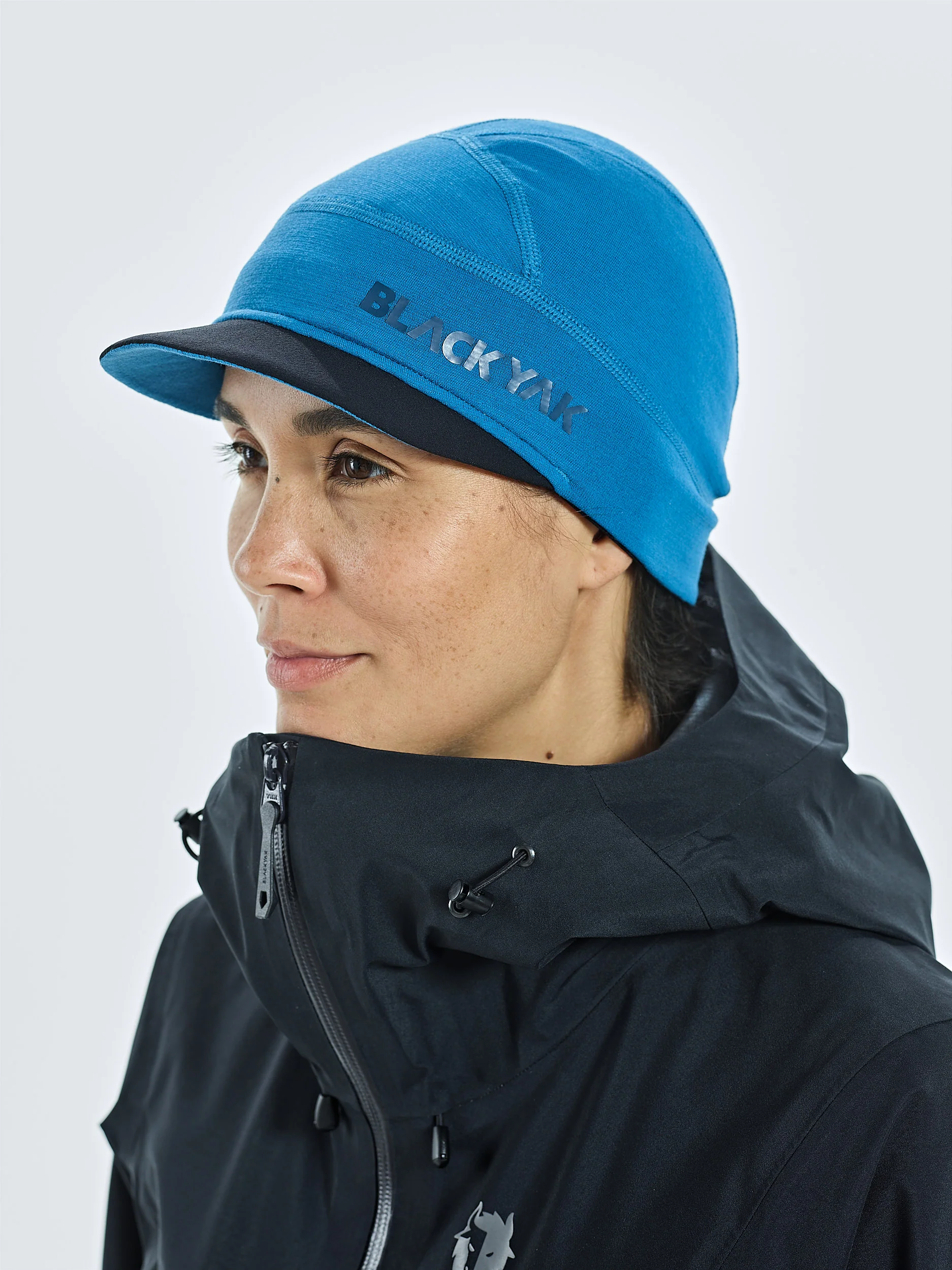 CHAGO FLEECE VISOR CAP - Image 24