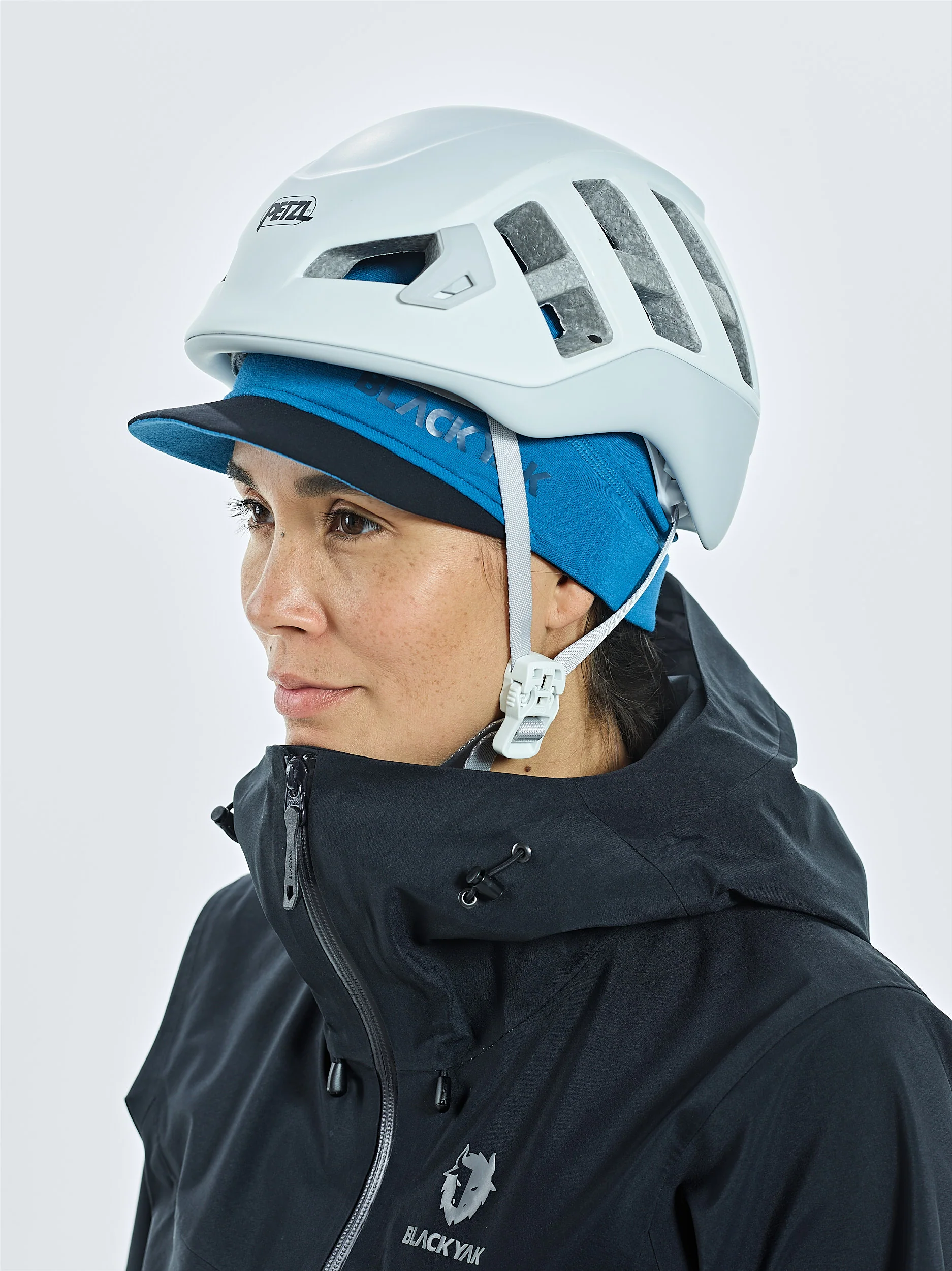 CHAGO FLEECE VISOR CAP - Image 27