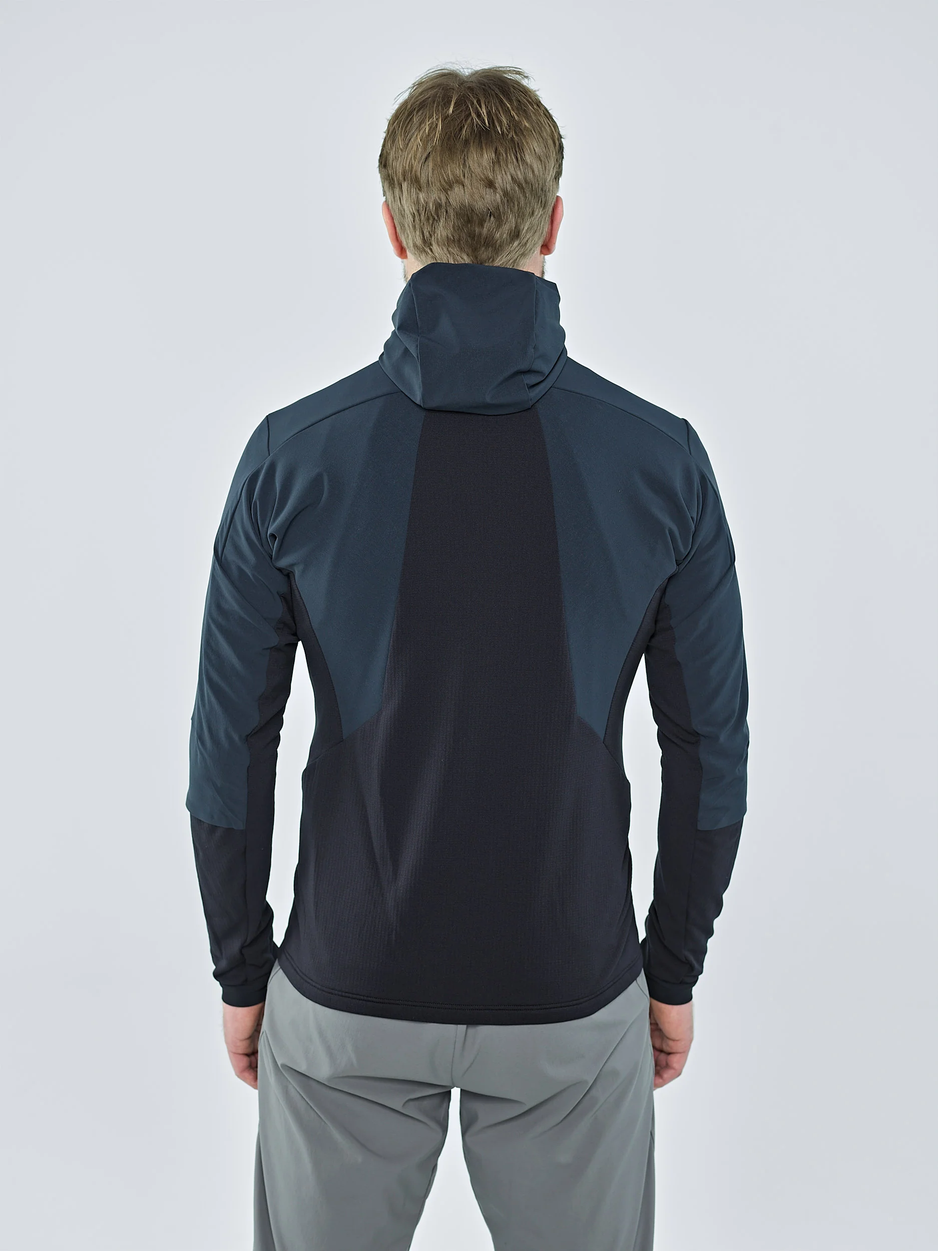 HERREN KARUN PERFORMANCE FULL ZIP HOODY - Image 6
