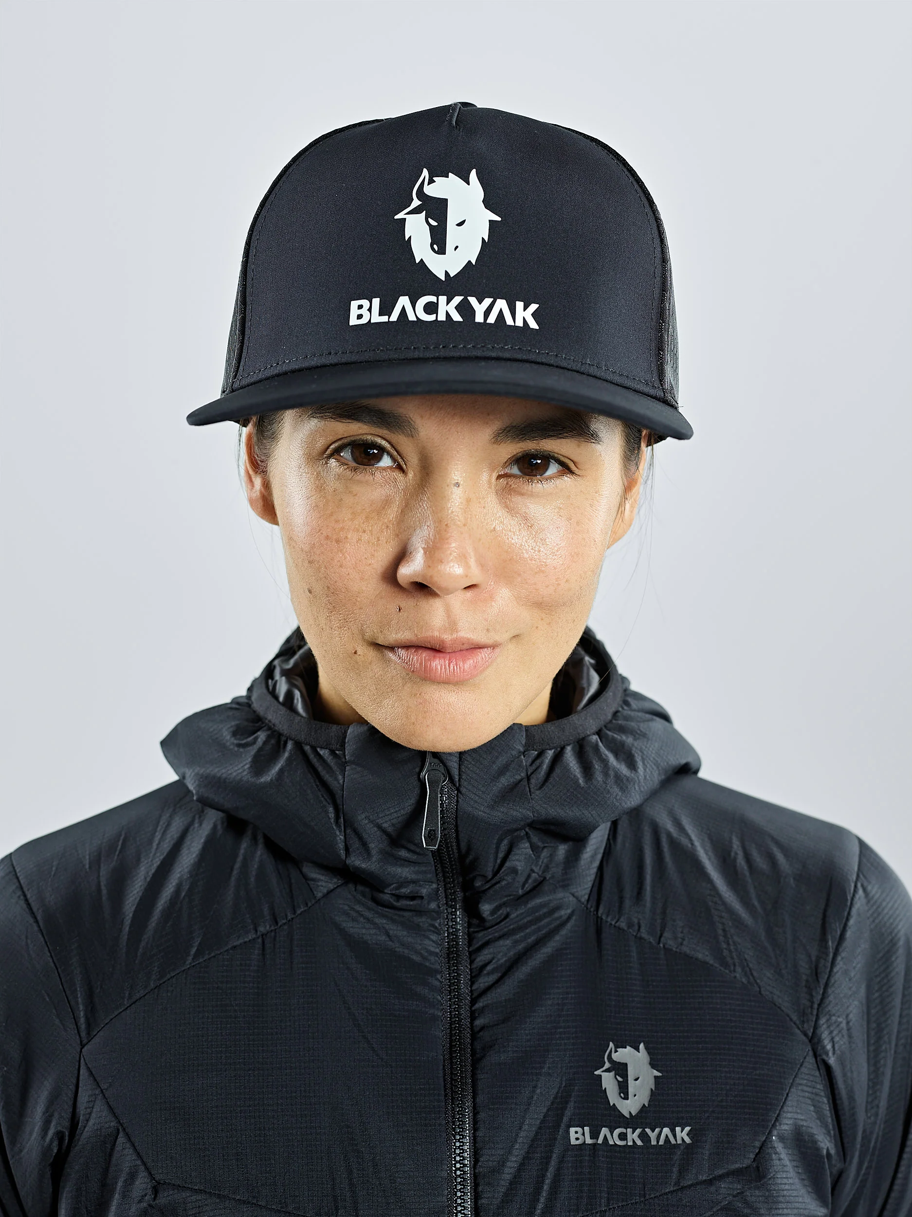 YAK LOGO TECH CAP - Image 6